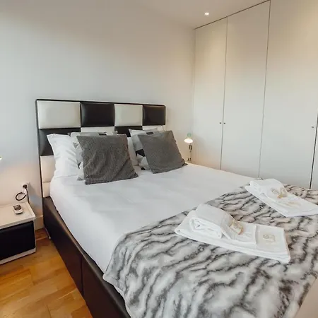 Apartment Downtown Stylish With Garage By Vacationy Porto